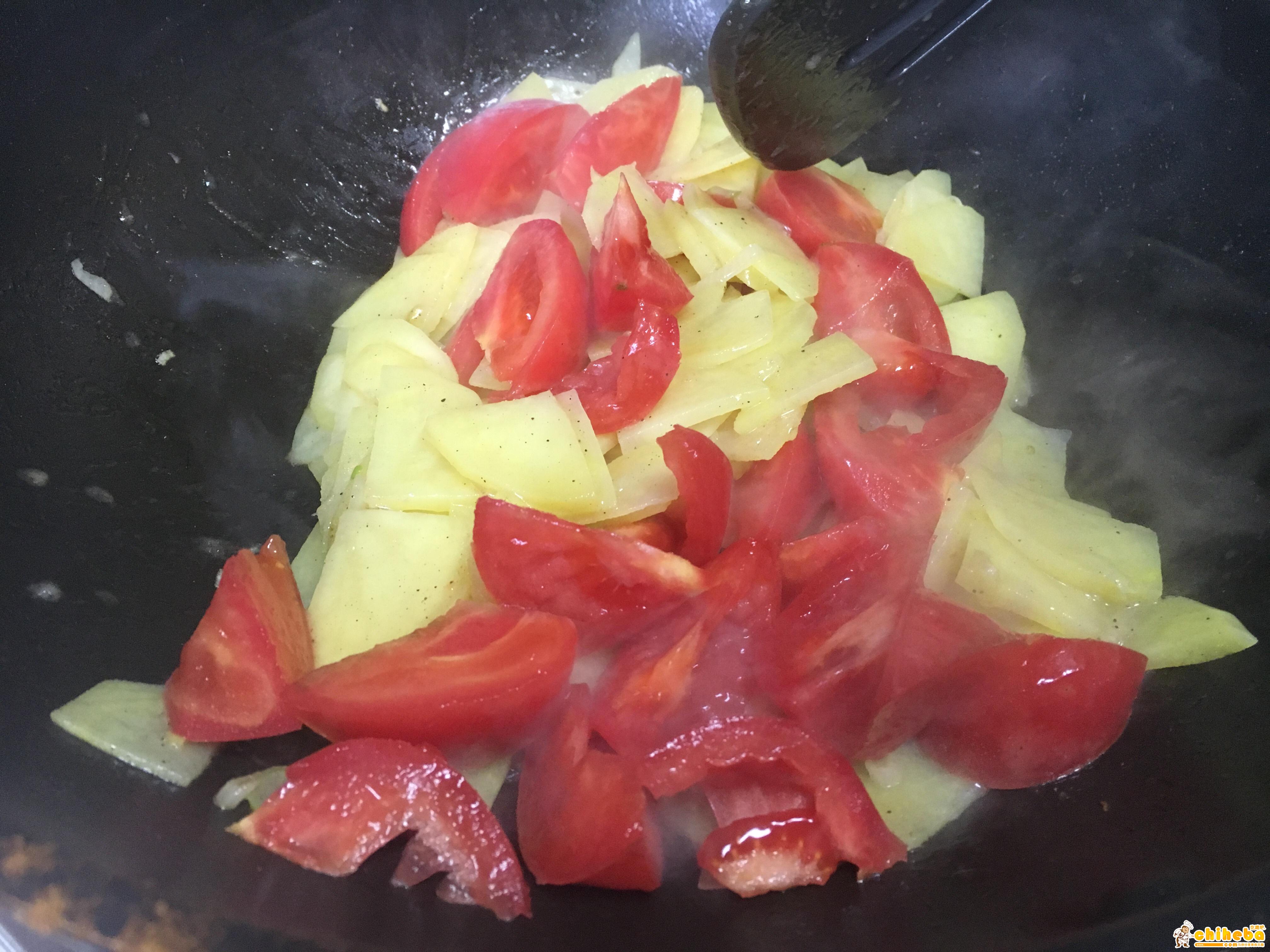 超级下饭菜红绿灯（番茄辣椒炒土豆）的做法 步骤5